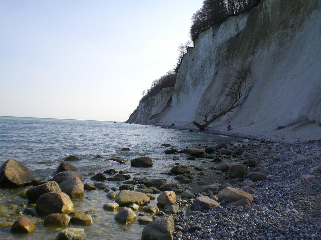 Ferienwohnung In Sassnitz Ruegen Naehe Weltnaturerbe Kreidekueste Zewnętrze zdjęcie